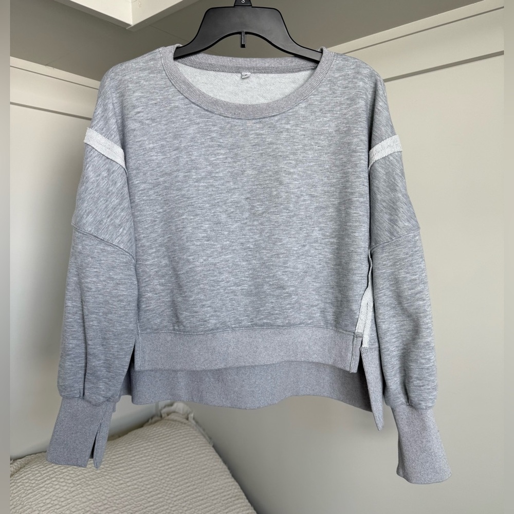 Gray Hi Low Long Sleeve Sweatshirt Size Small